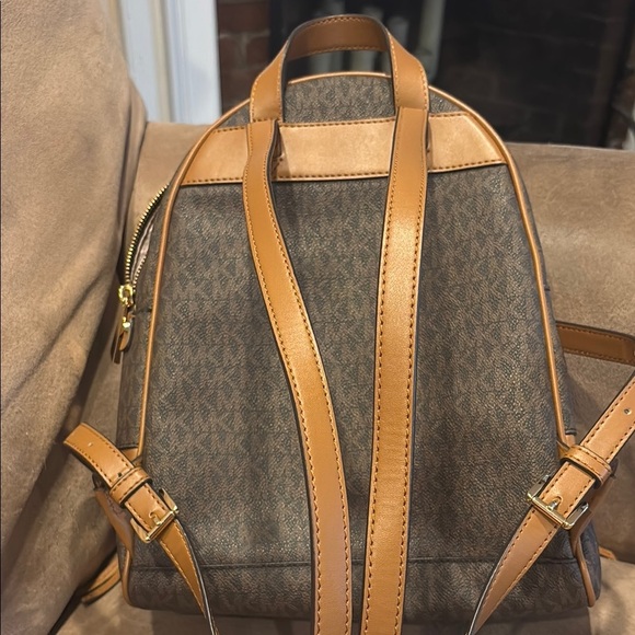 Michael Kors Monogram Backpack - New Without Tags - Picture 7 of 14